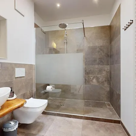 - Senftenberger Altstadt Apartment