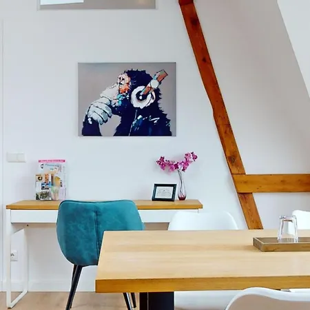 - Senftenberger Altstadt Apartment *